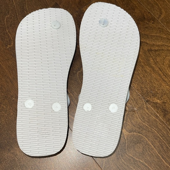 Havaianas Flip Flops - Picture 4 of 4